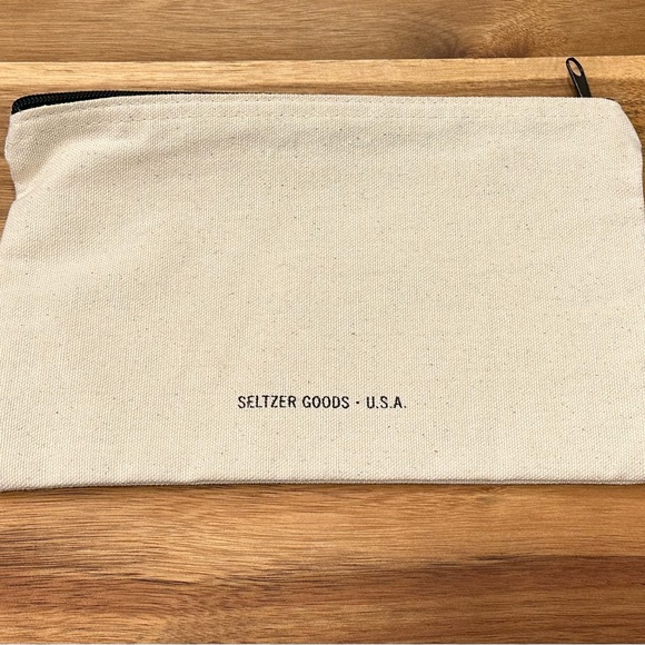 NWOT Seltzer Goods Get Your 💩 Together Bag - Picture 3 of 3